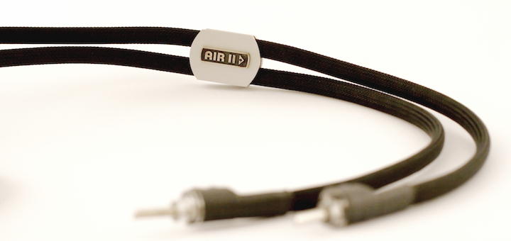 Zum Abheben: Das Albedo Air 1 Lautsprecherkabel aus Reinsilber