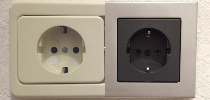 Vorher – Nachher: Die GigaWatt Steckdose (rechts) soll eine Standard-Steckdose ersetzen – ob das was bringt?