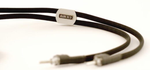 Zum Abheben: Das Albedo Air 1 Lautsprecherkabel aus Reinsilber